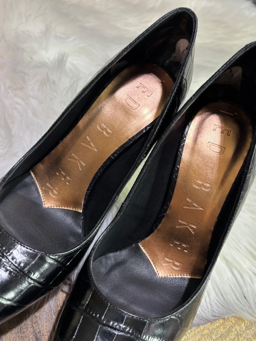 Rare! NWOT [Ted Baker] Black Crocodile Leather 4